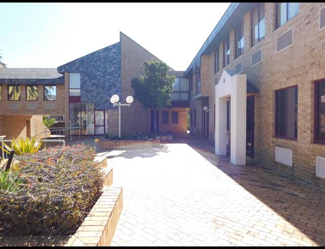 229M² OFFICE TO LET IN FERNDALE